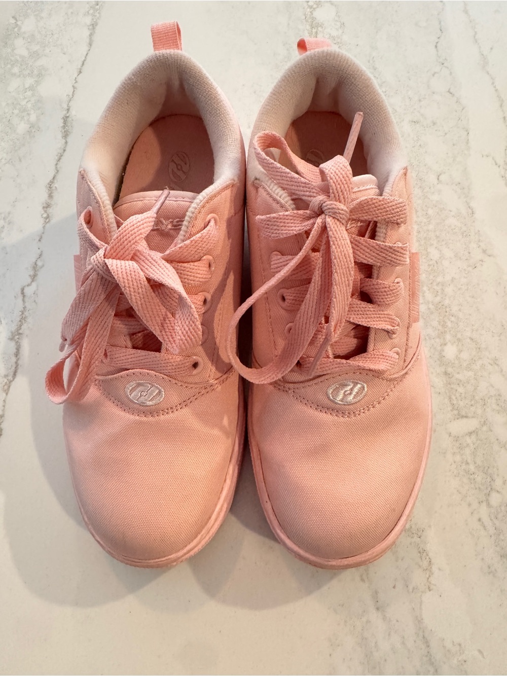Kids Heelys Sneakers in Pink